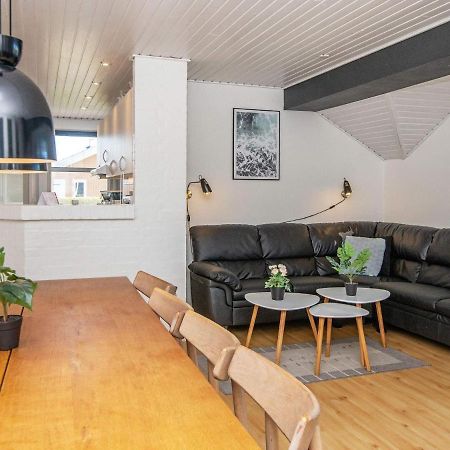 10 Person Holiday Home In Juelsminde Sonderby  Exterior foto