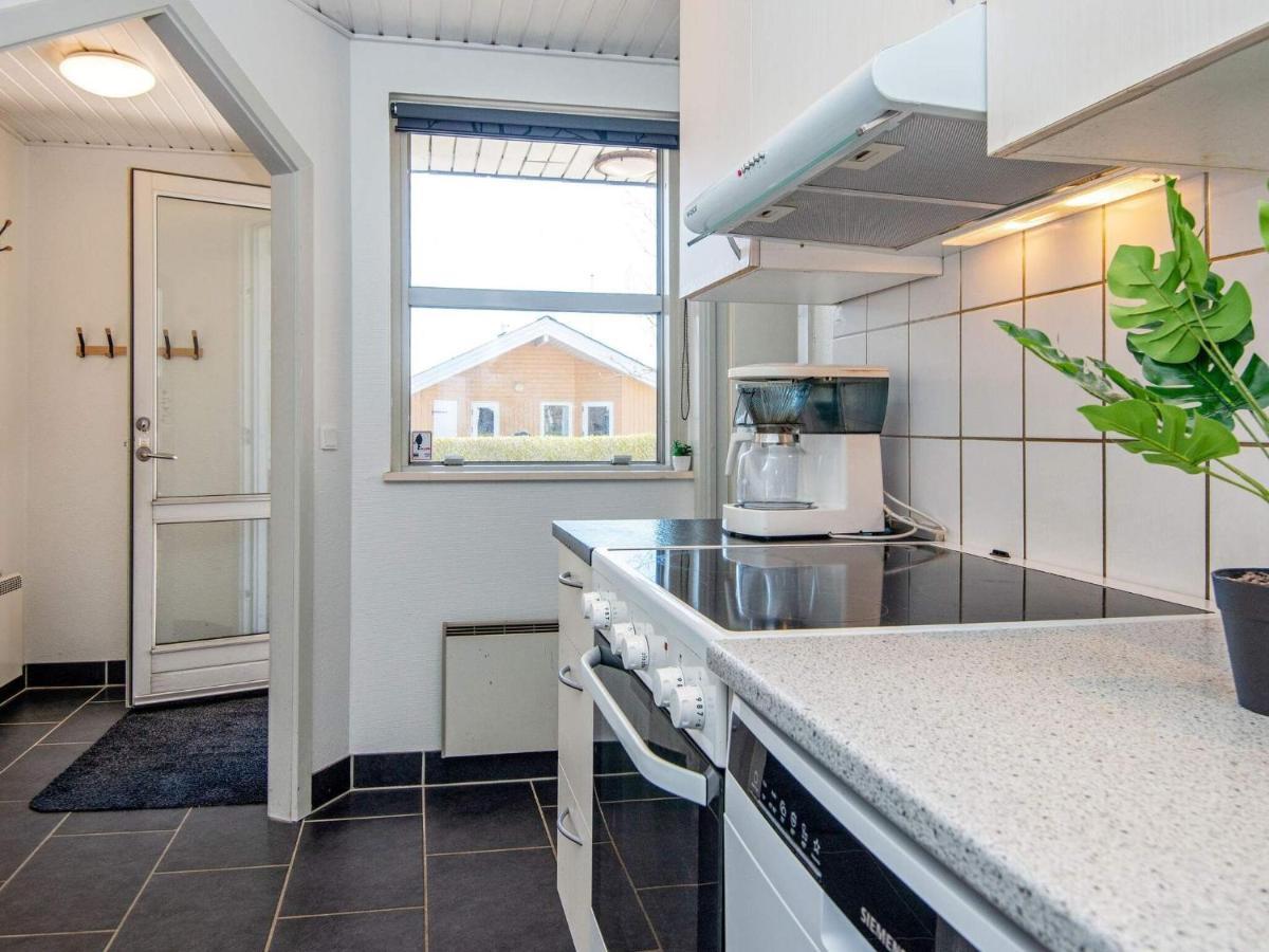10 Person Holiday Home In Juelsminde Sonderby  Exterior foto